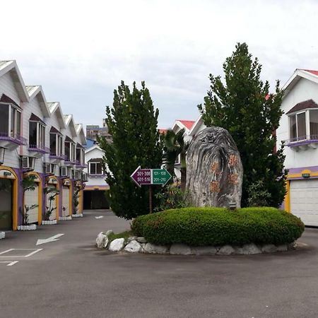 Sydney Motel Tucheng Exteriör bild